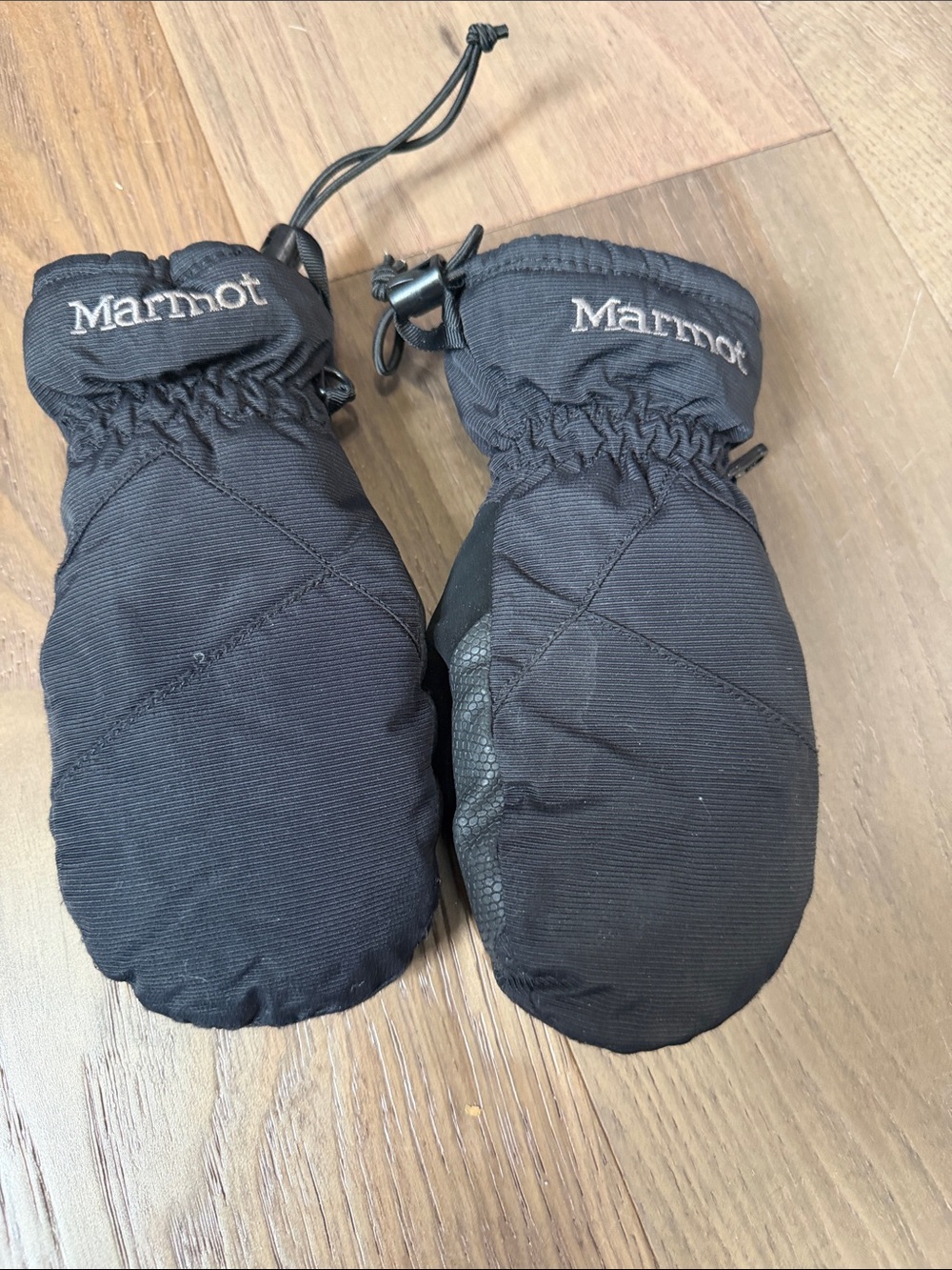 Kids XS Marmot Black Winter Mittens with Drawcord
